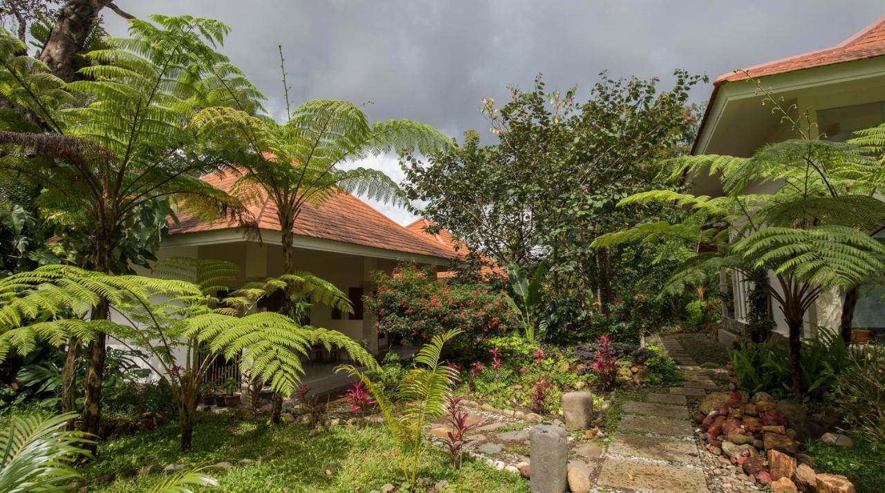 Ara Garden Inn, Accommodation, Yoga Studio & Spa Ruteng Exteriér fotografie